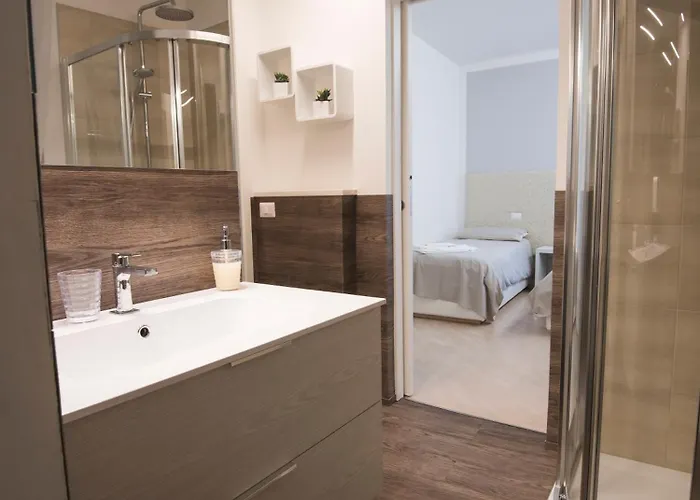 Апартаменты Italianflat - Theater Flat, Free Parking