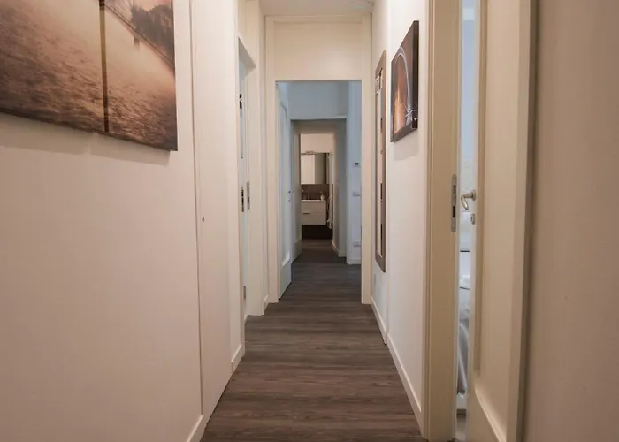 Апартаменты Italianflat - Theater Flat, Free Parking