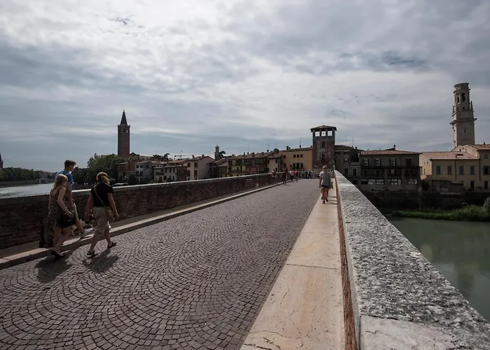 Апартаменты Italianflat - Theater Flat, Free Parking